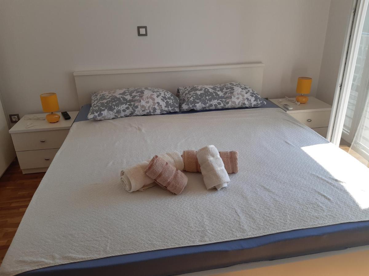 Apartmani Frano Vodice Esterno foto
