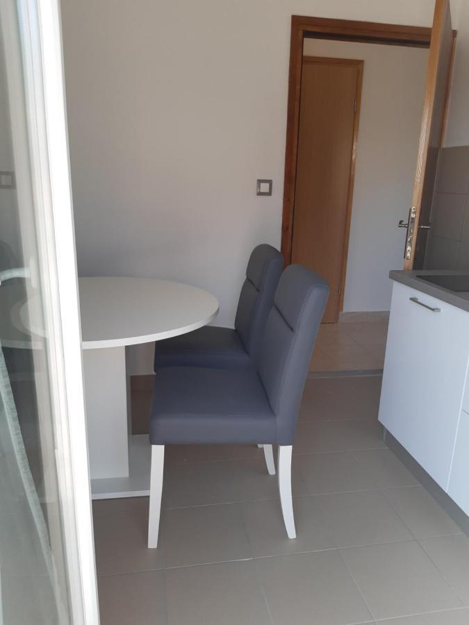 Apartmani Frano Vodice Esterno foto