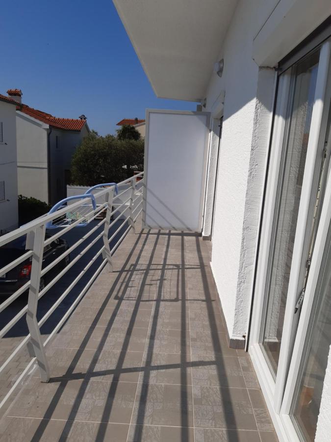 Apartmani Frano Vodice Esterno foto