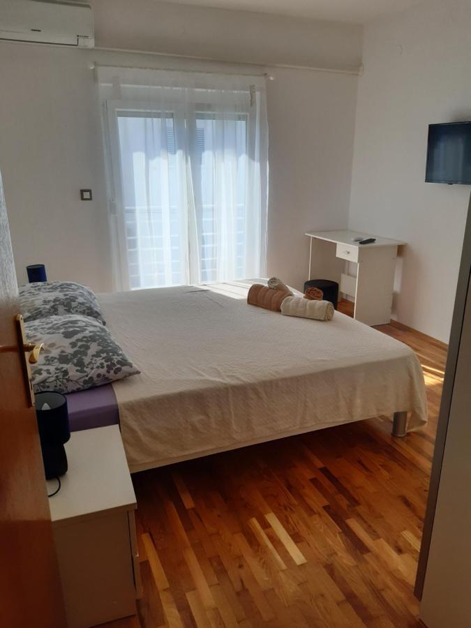 Apartmani Frano Vodice Esterno foto