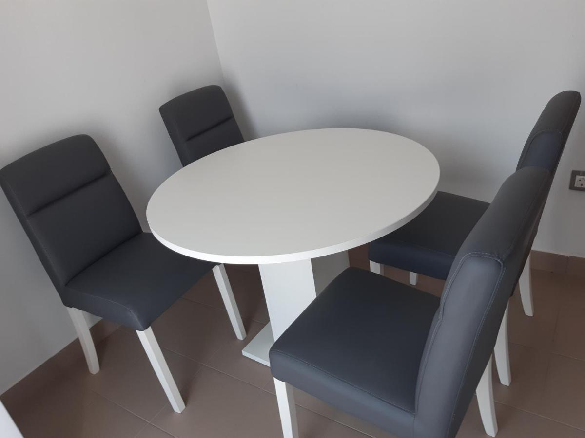 Apartmani Frano Vodice Esterno foto