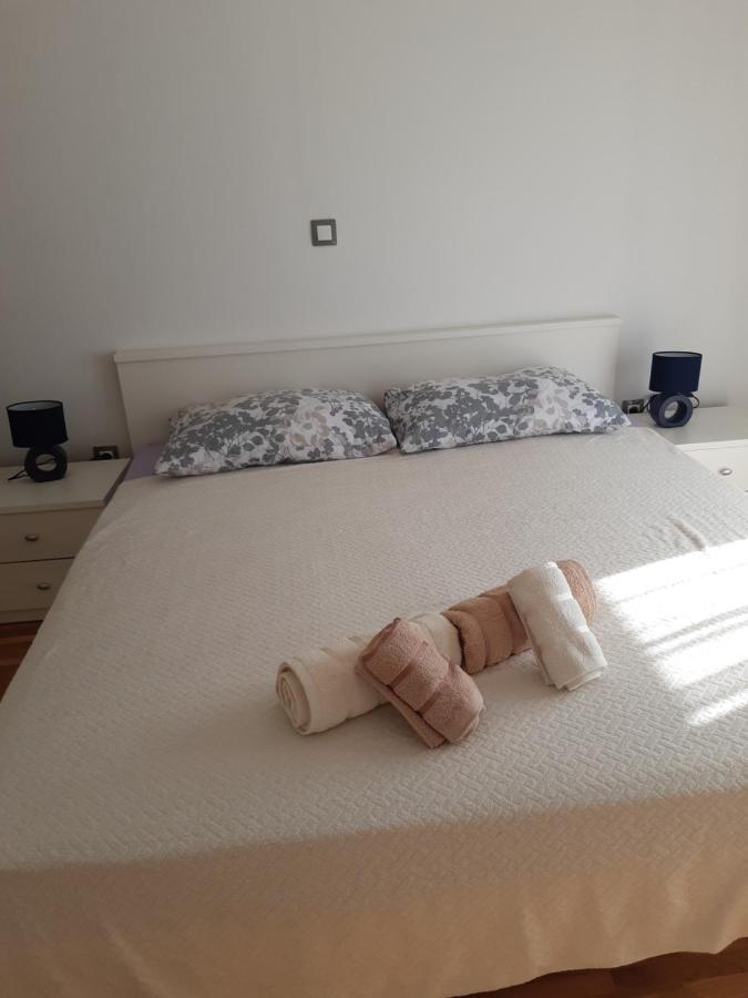 Apartmani Frano Vodice Esterno foto