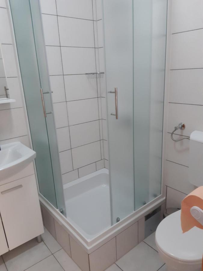Apartmani Frano Vodice Esterno foto